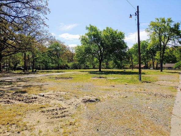 8301 Colonel Glenn Rd, Little Rock, AR 72204